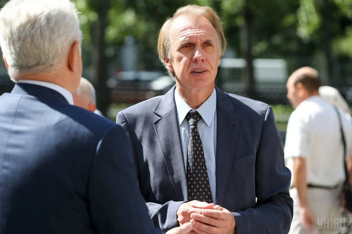"Фактично робимо те, що хотіла РФ": Огризко розкритикував підхід до мирних переговорів