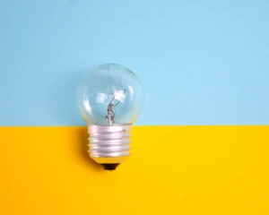 Низка областей залишаються без світла після обстрілів РФ